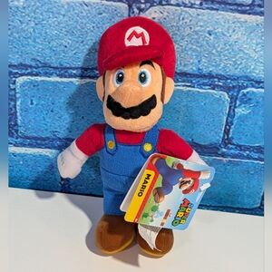 Brand New JAKKS Pacific Super Mario Bros. Small Plush Toy Stuffed Animal Mario